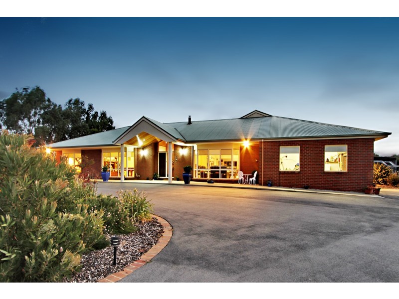 60 McColl Drive, Longford VIC 3851