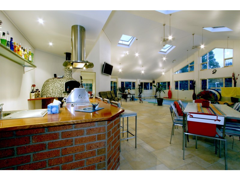 60 McColl Drive, Longford VIC 3851