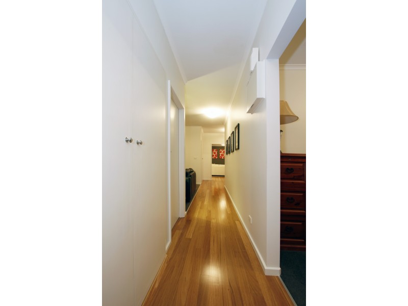 2 Cranswick Crescent, Sale VIC 3850