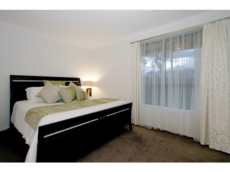 2 Cranswick Crescent, Sale VIC 3850