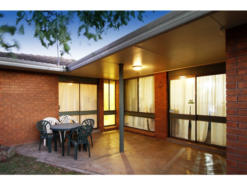 4 Birch Place, Sale VIC 3850