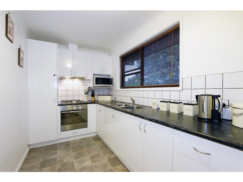 4 Bowman Drive, Sale VIC 3850