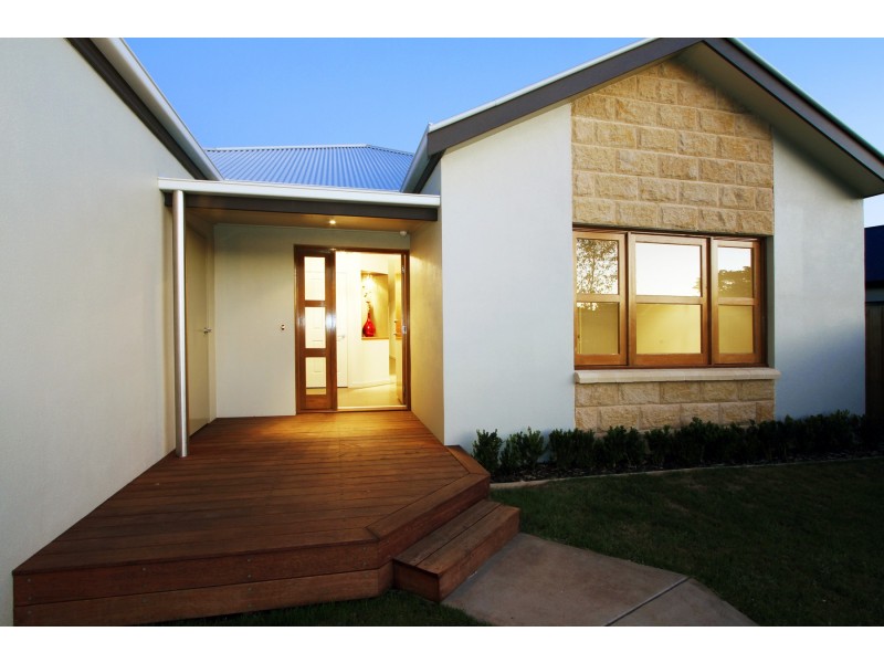 1 Glebe Drive, Sale VIC 3850