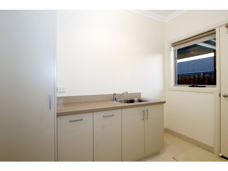 2 Glebe Drive, Sale VIC 3850