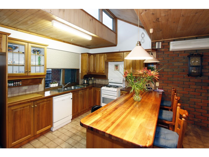 8 Natalie Court, Sale VIC 3850