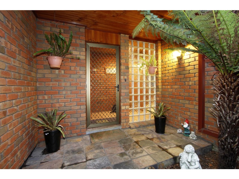 8 Natalie Court, Sale VIC 3850