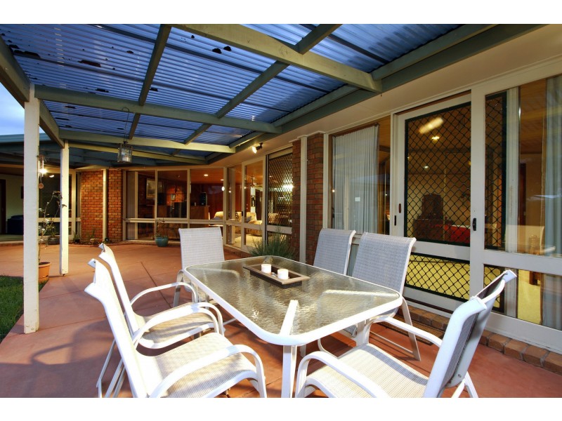 8 Natalie Court, Sale VIC 3850