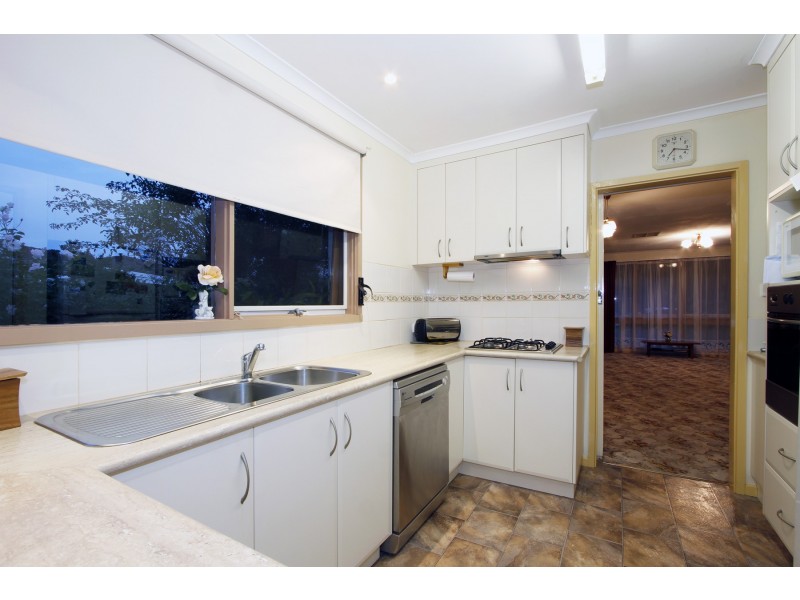 8 Lynette Court, Sale VIC 3850