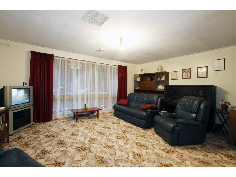 8 Lynette Court, Sale VIC 3850