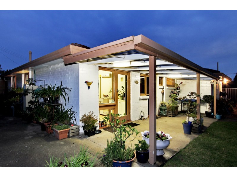 8 Lynette Court, Sale VIC 3850