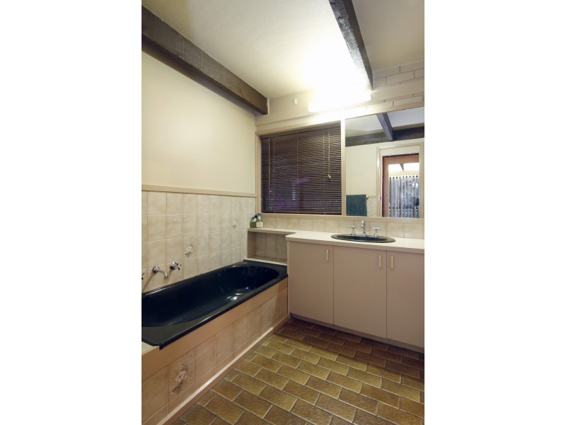 78 Garretts Road, Longford VIC 3851