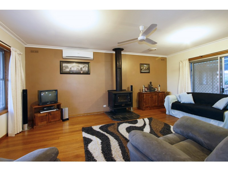 1152 Sale Cowarr Road, Nambrok VIC 3847