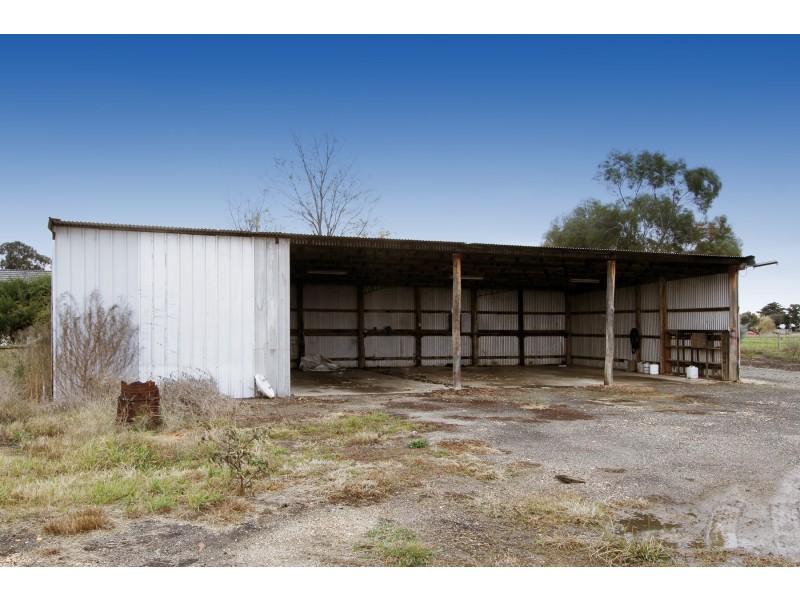 1152 Sale Cowarr Road, Nambrok VIC 3847