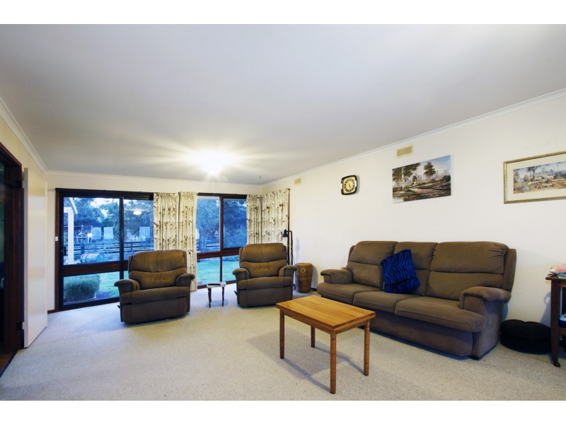 10 Hampton Court, Longford VIC 3851