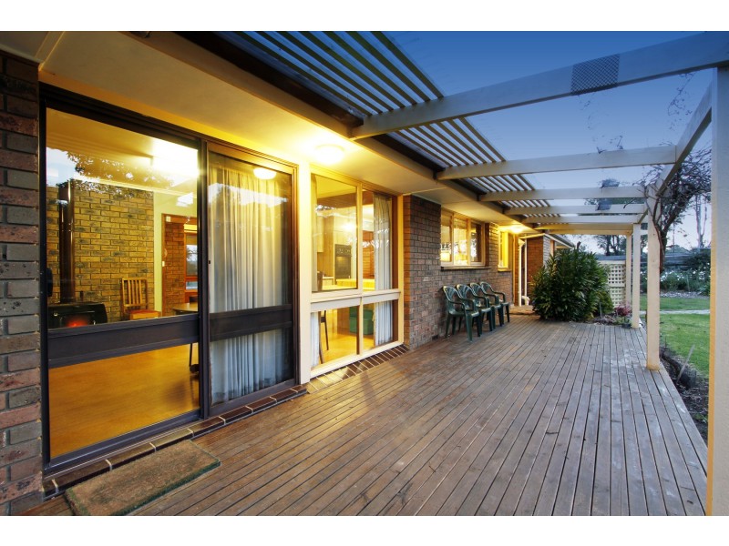 10 Hampton Court, Longford VIC 3851