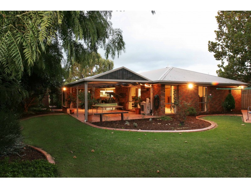 6 Melaleuca Court, Sale VIC 3850