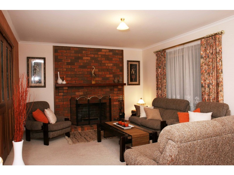 6 Melaleuca Court, Sale VIC 3850