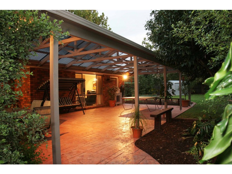 6 Melaleuca Court, Sale VIC 3850