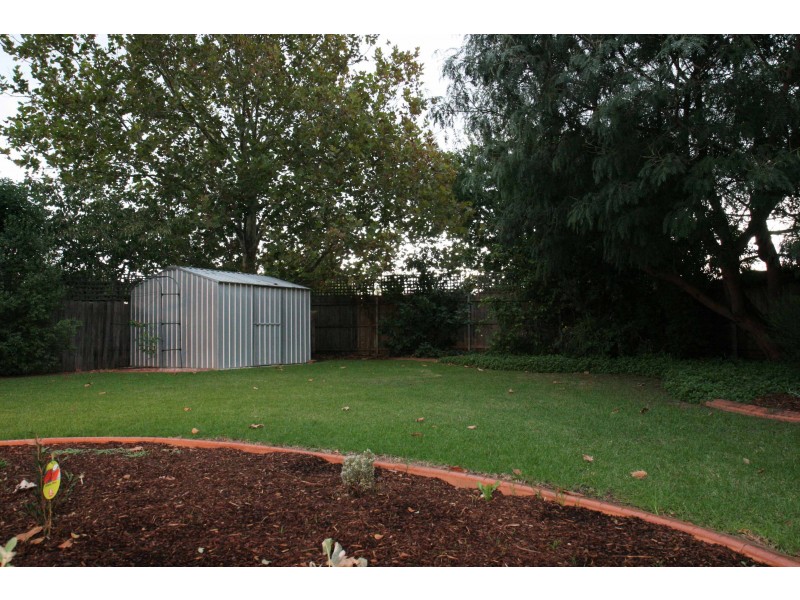 6 Melaleuca Court, Sale VIC 3850