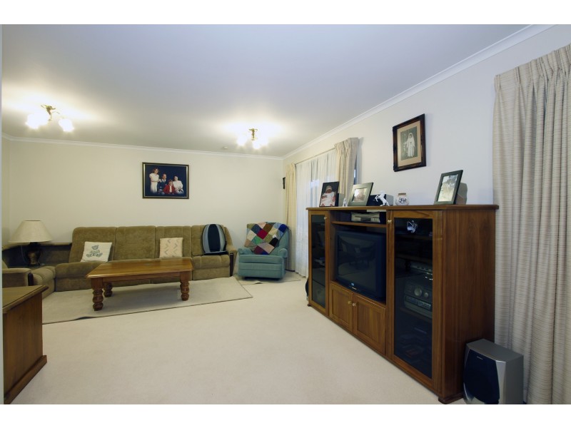 9 Marcus Court, Sale VIC 3850