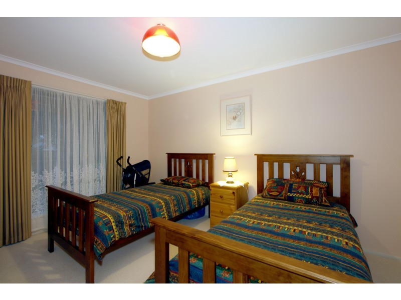 9 Marcus Court, Sale VIC 3850