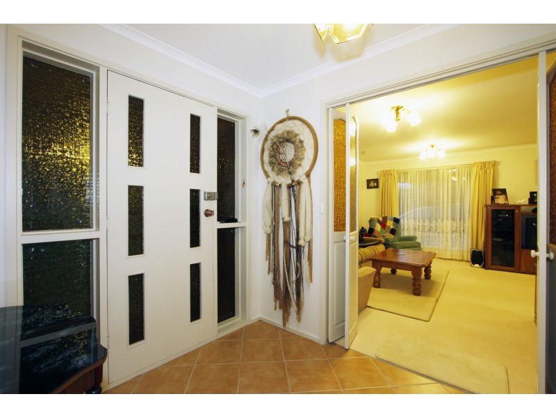 9 Marcus Court, Sale VIC 3850