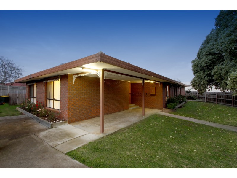 9 Marcus Court, Sale VIC 3850
