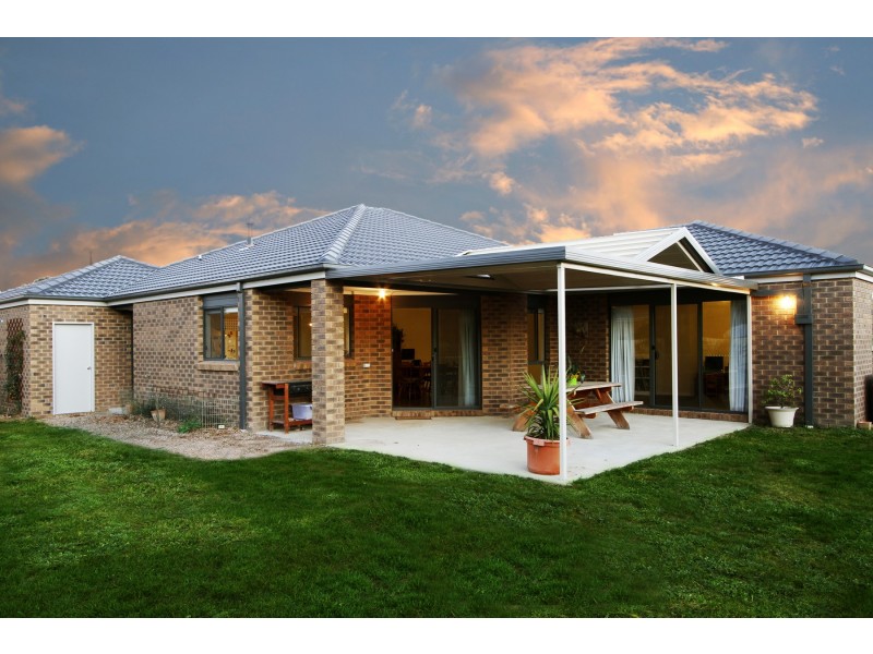 12 Ducret Court, Stratford VIC 3862