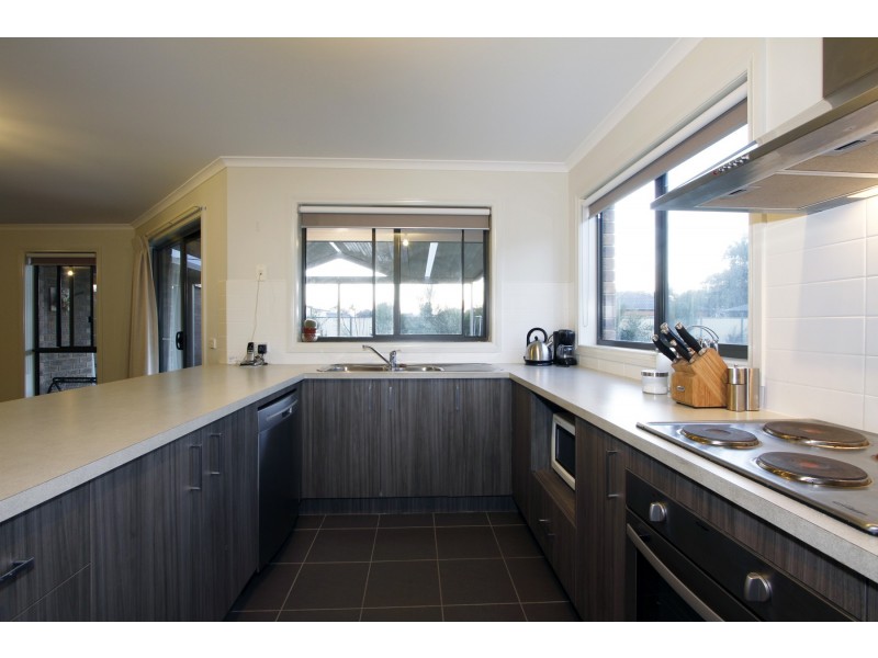 12 Ducret Court, Stratford VIC 3862