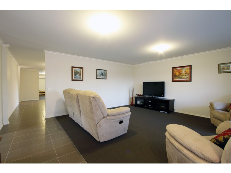 12 Ducret Court, Stratford VIC 3862