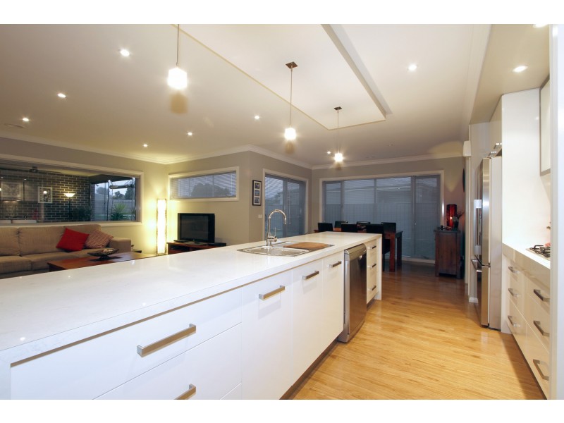 14 Brolga Place, Sale VIC 3850