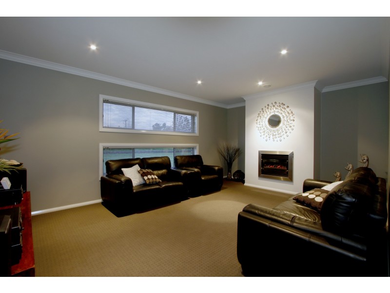14 Brolga Place, Sale VIC 3850