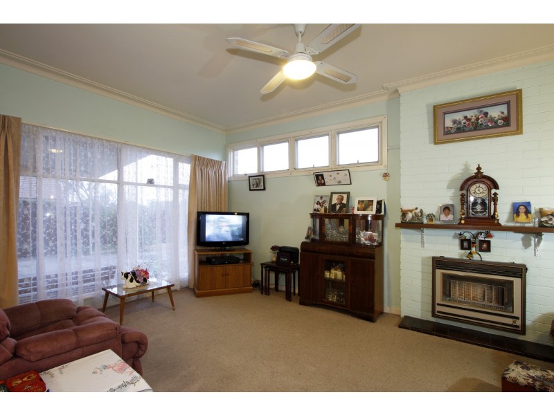 13 Fitzroy Street, Sale VIC 3850