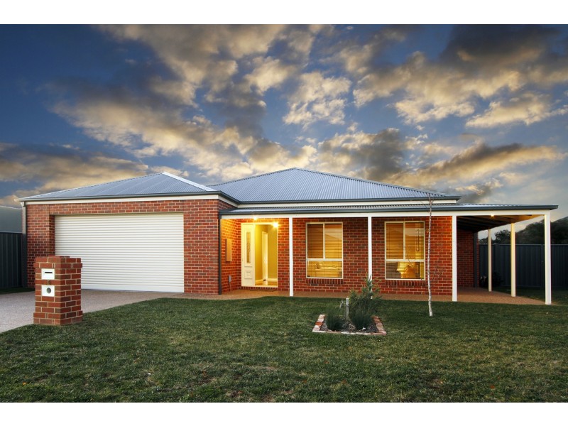 10 Brolga Place, Sale VIC 3850