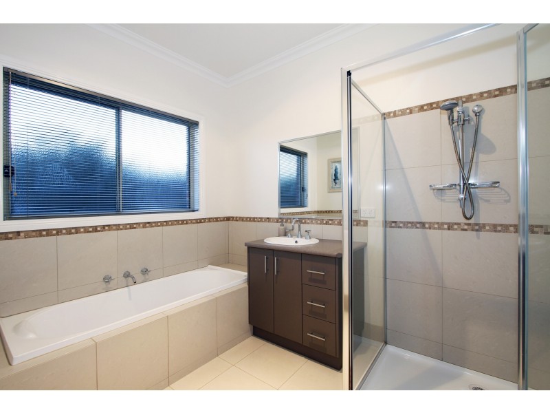 10 Brolga Place, Sale VIC 3850