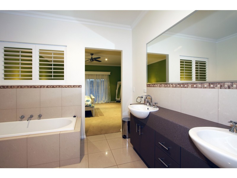 10 Brolga Place, Sale VIC 3850