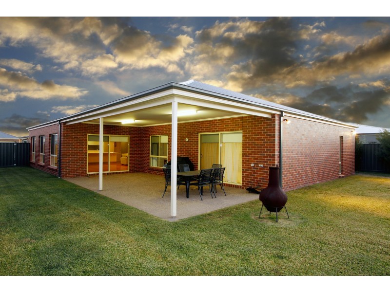 10 Brolga Place, Sale VIC 3850