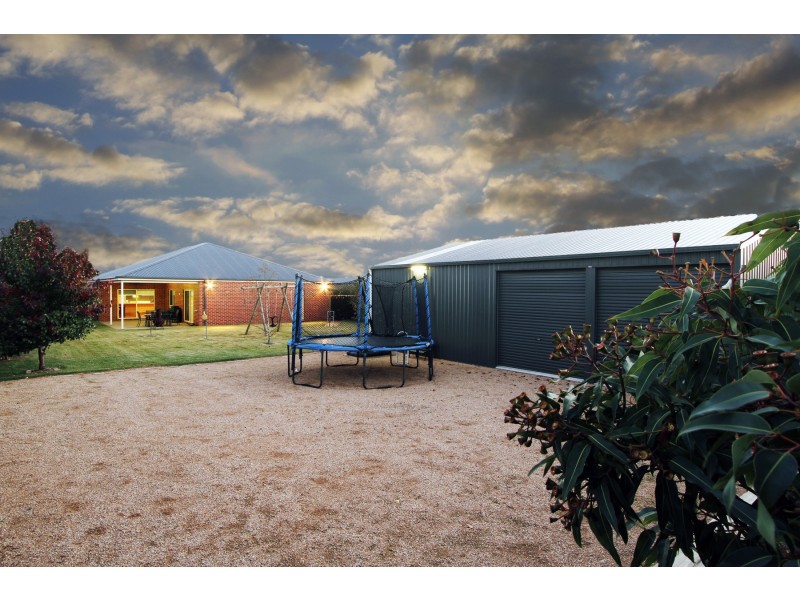 10 Brolga Place, Sale VIC 3850