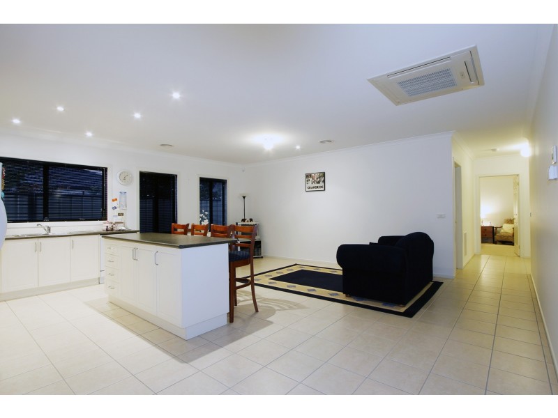 1/10 Weir Street, Sale VIC 3850