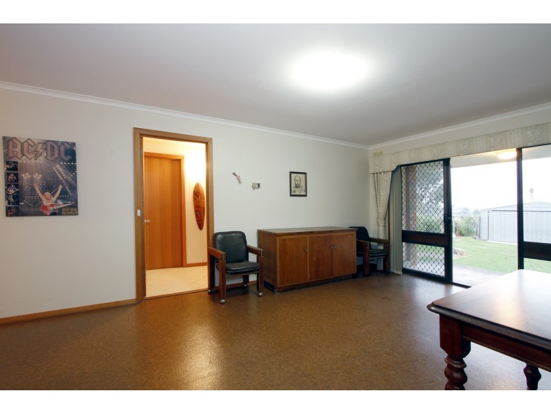 12 Thompson Street, Stratford VIC 3862