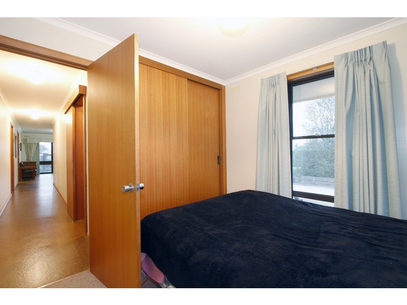 12 Thompson Street, Stratford VIC 3862