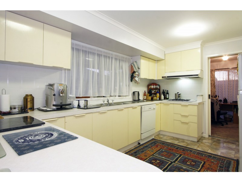 26 Coverdale Drive, Sale VIC 3850