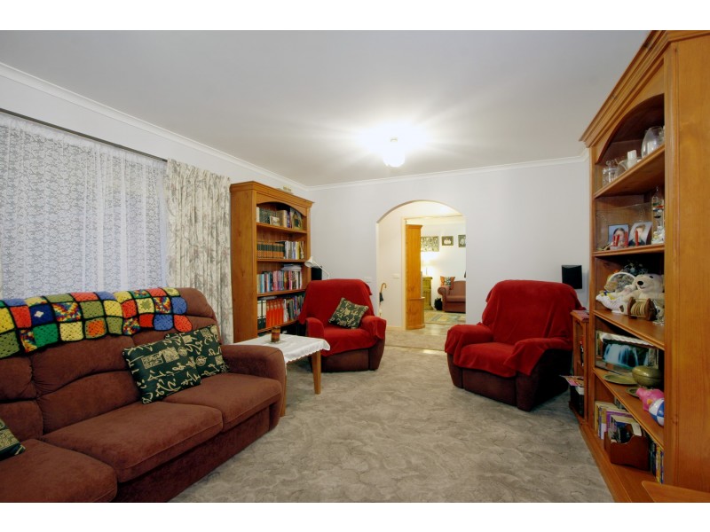 26 Coverdale Drive, Sale VIC 3850