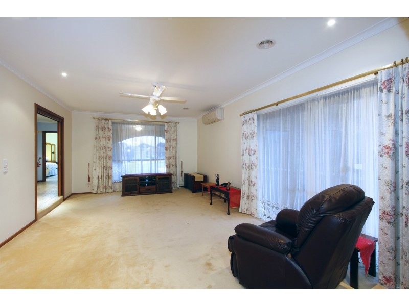 14 Ellen Way, Sale VIC 3850