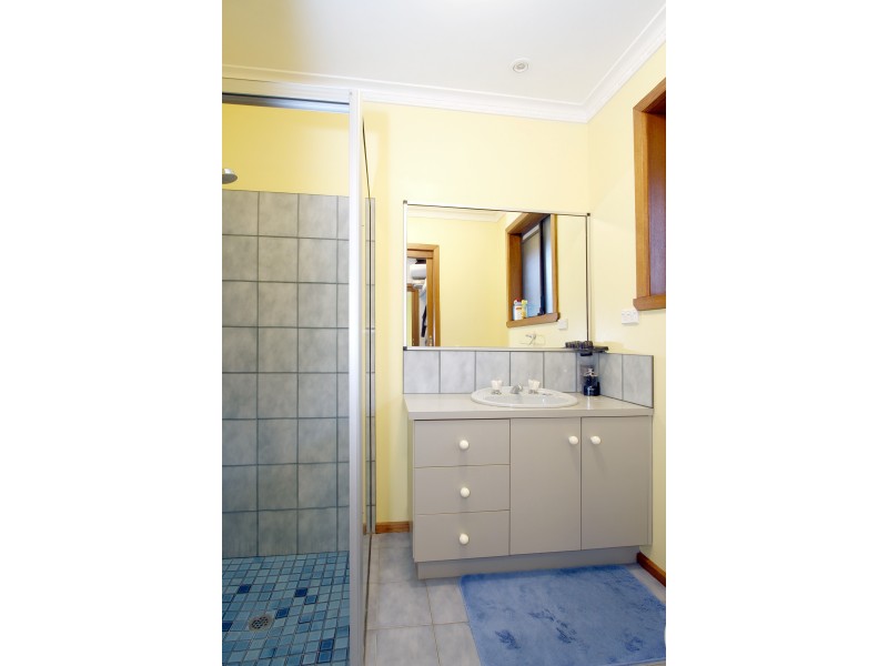 14 Ellen Way, Sale VIC 3850