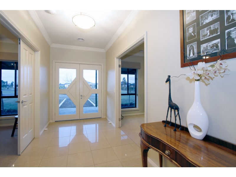 97 Sovereign Drive, Sale VIC 3850