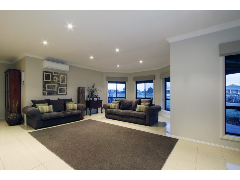 97 Sovereign Drive, Sale VIC 3850