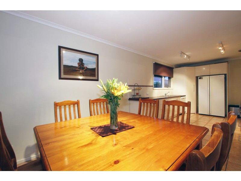 21 Valentine Crescent, Sale VIC 3850