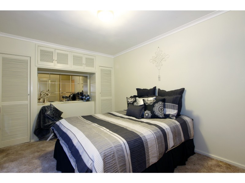 21 Valentine Crescent, Sale VIC 3850