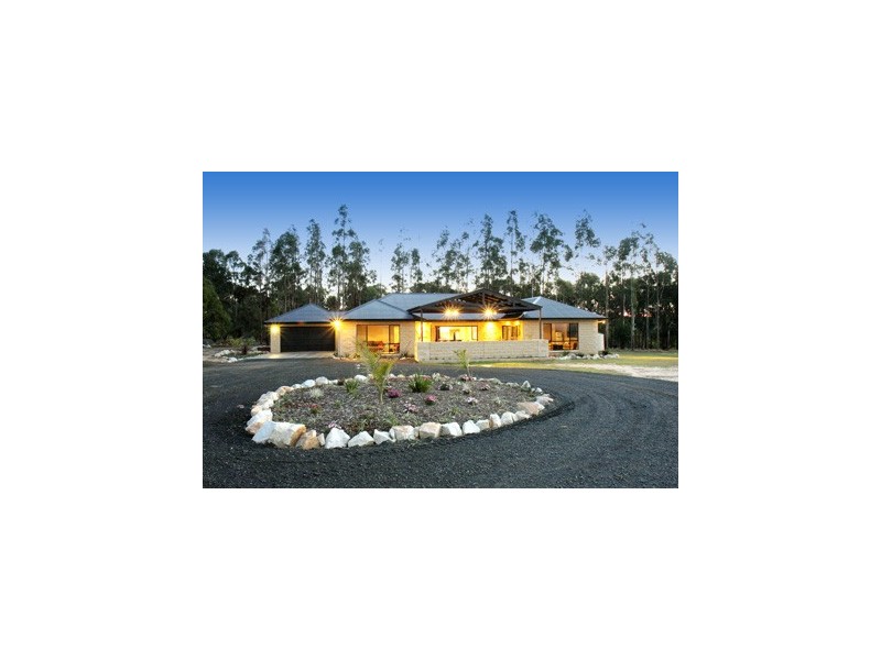 81 Newnhams Road, Longford VIC 3851